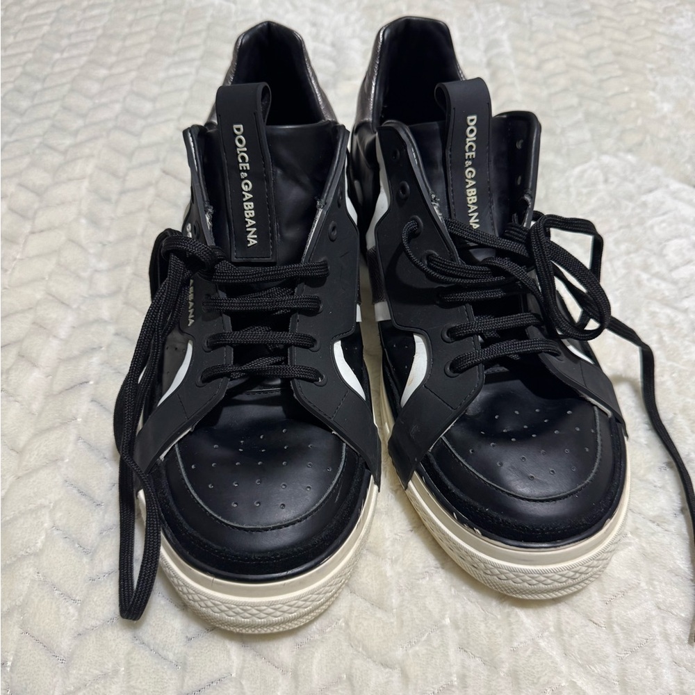 Dolce & Gabbana Black and Silver Sneakers - Picture 7 of 15
